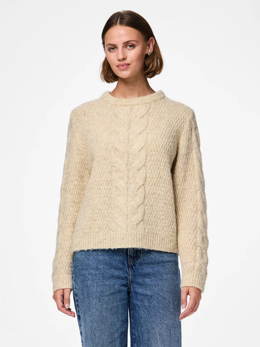 Pieces = Nina O-Neck Knit Sweater