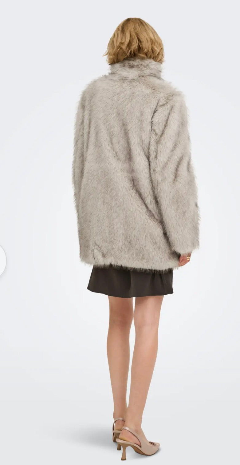 Only Dawn Faux Fur Coat