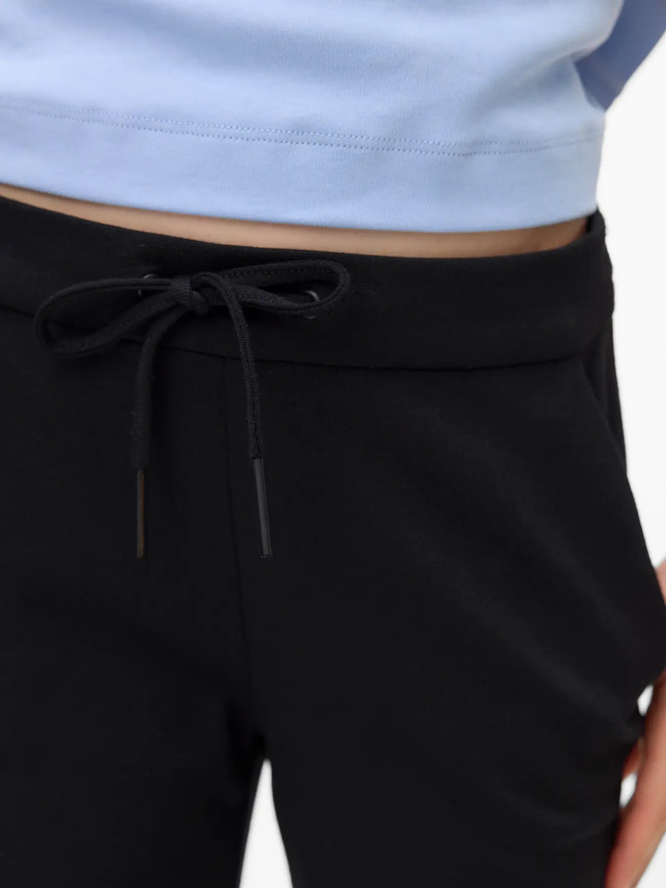 Vero Girl - Eva Mid Rise Straight Pant