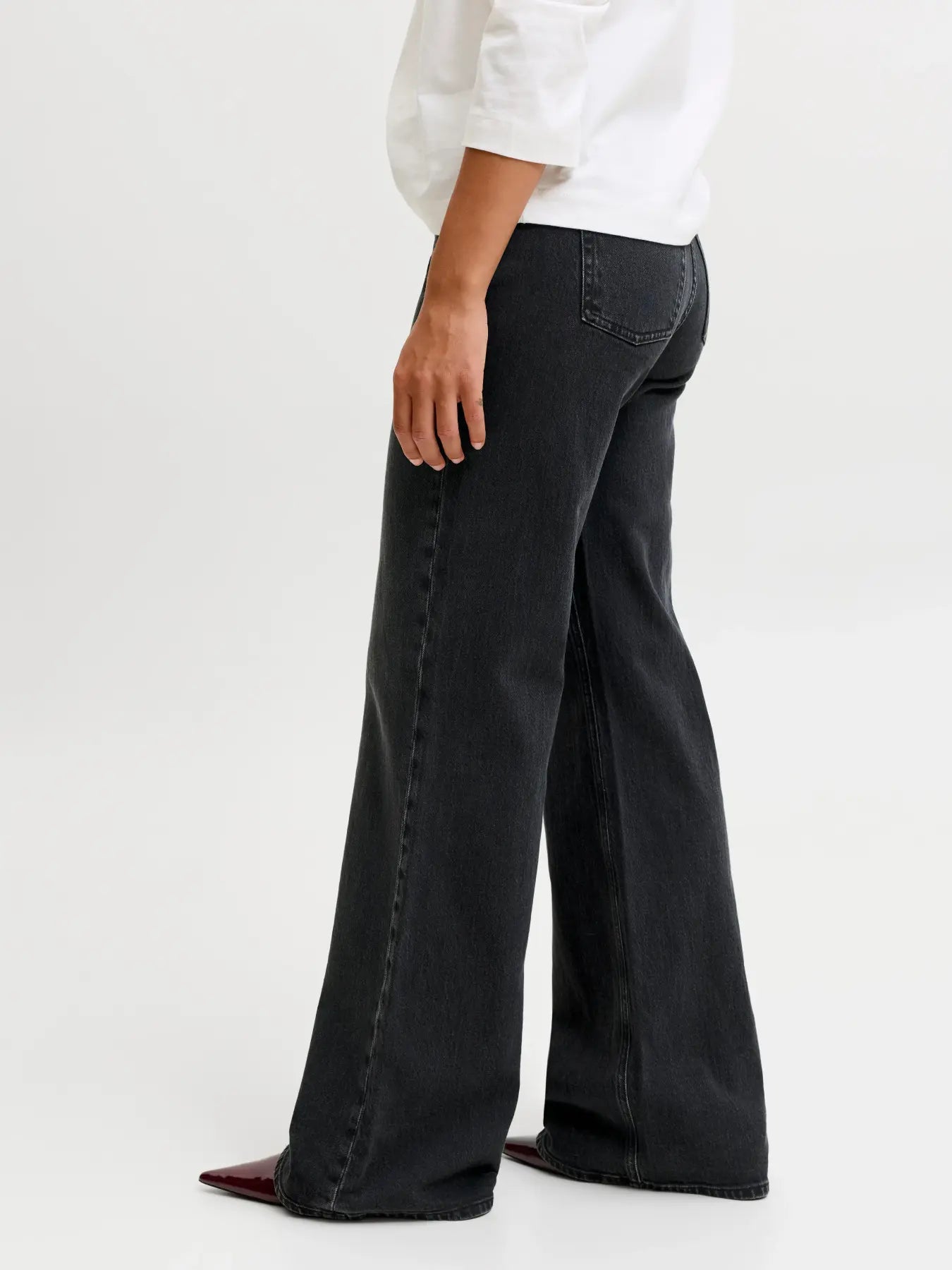 JJXX- Rome Flared Mid Rise Jeans - Black