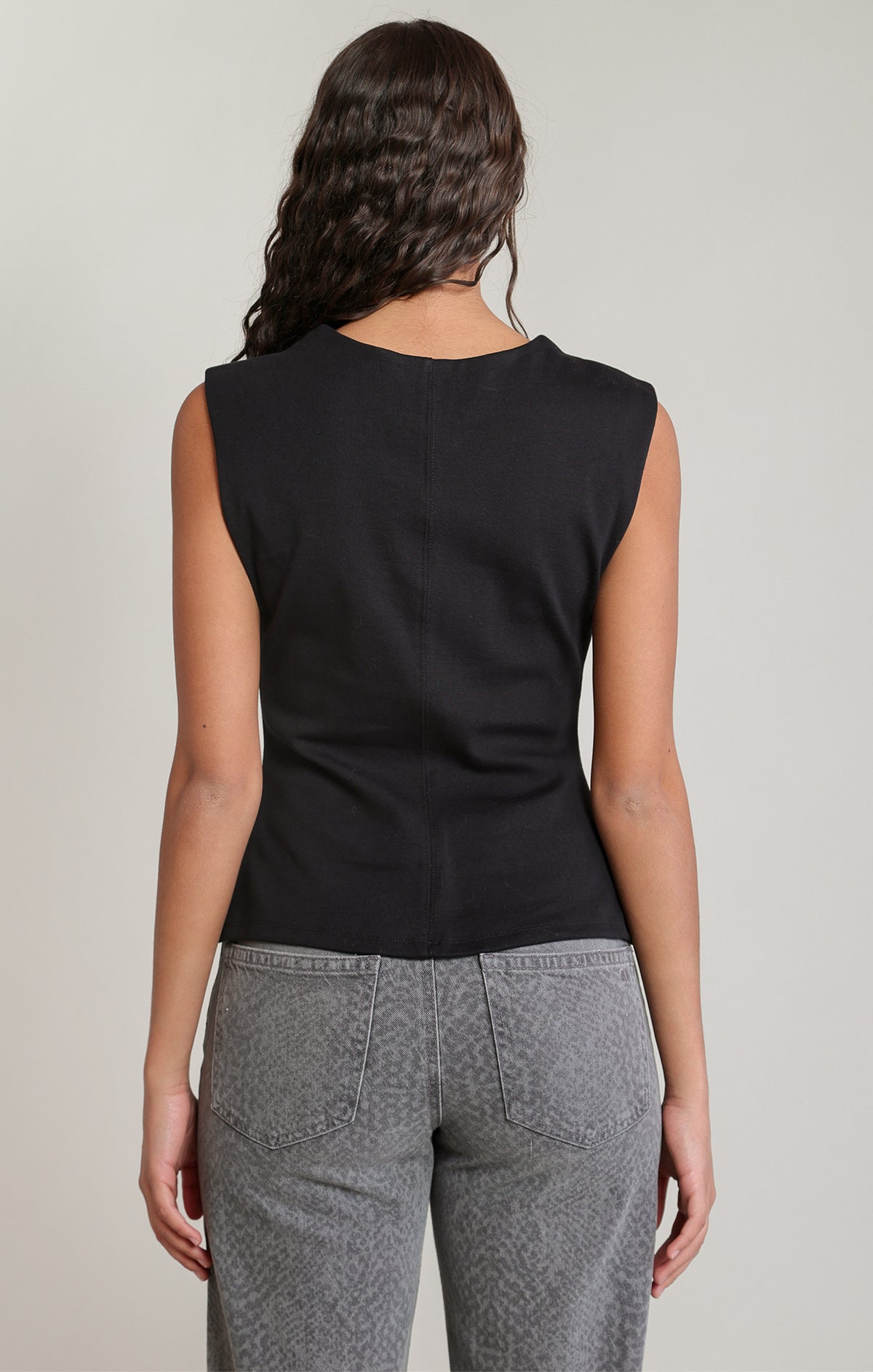 Sculpted Cinch Waist Top 🖤