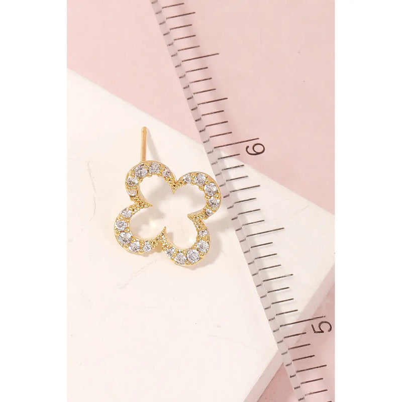 Clover Cutout Stud Earrings