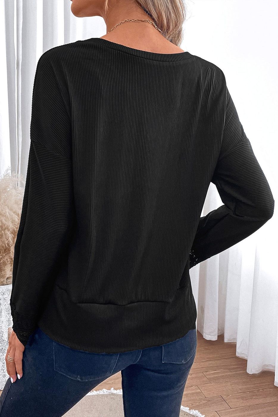 Kaycee Ribbed V-Neck Top