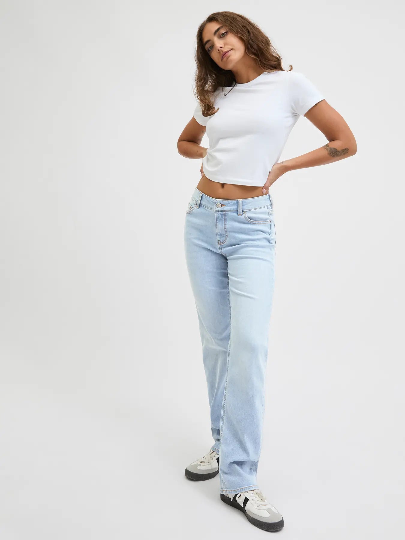 JJXX - Nice Straight Mid Rise Jean