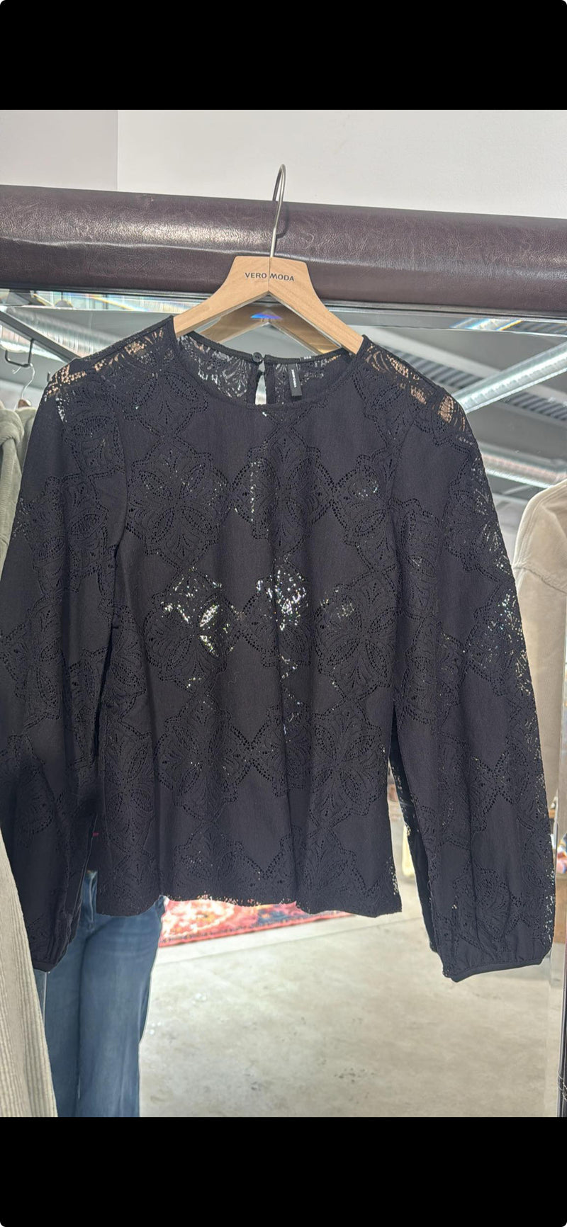 Vero Moda Loni Lace Top