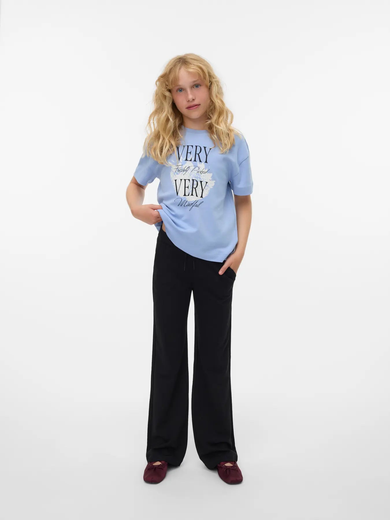 Vero Girl - Eva Mid Rise Straight Pant