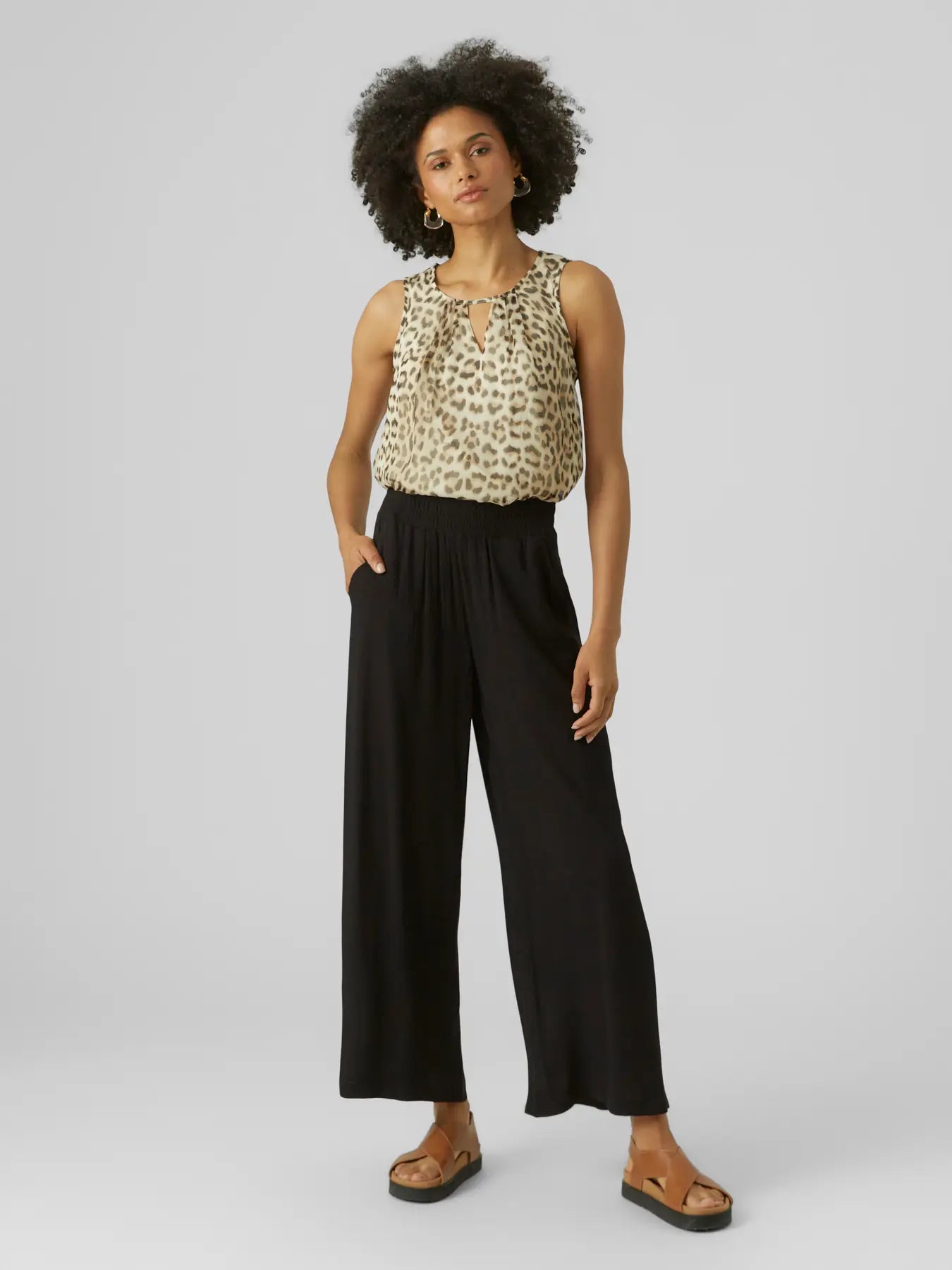 Vero Moda - Menny High Rise Wide Leg Pants