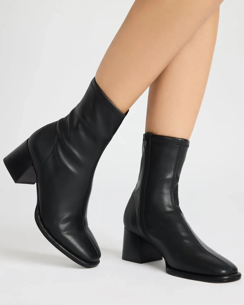 Steve Madden - Pammy Ankle Boot