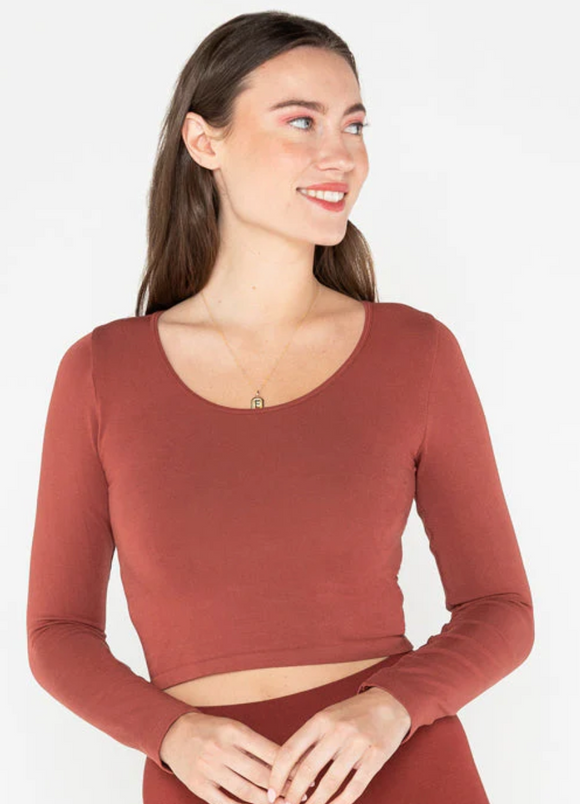 C'est Moi - Bamboo L/S Crop Scoop Neck Top