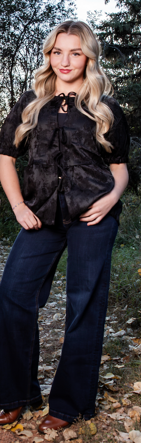 Pieces- Mabel 2/4 Jacquard Tie Front Top