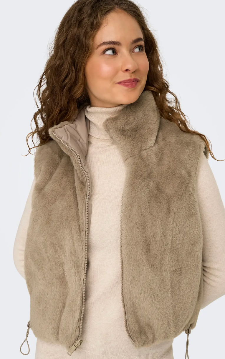Only - Dana Faux Fur Vest