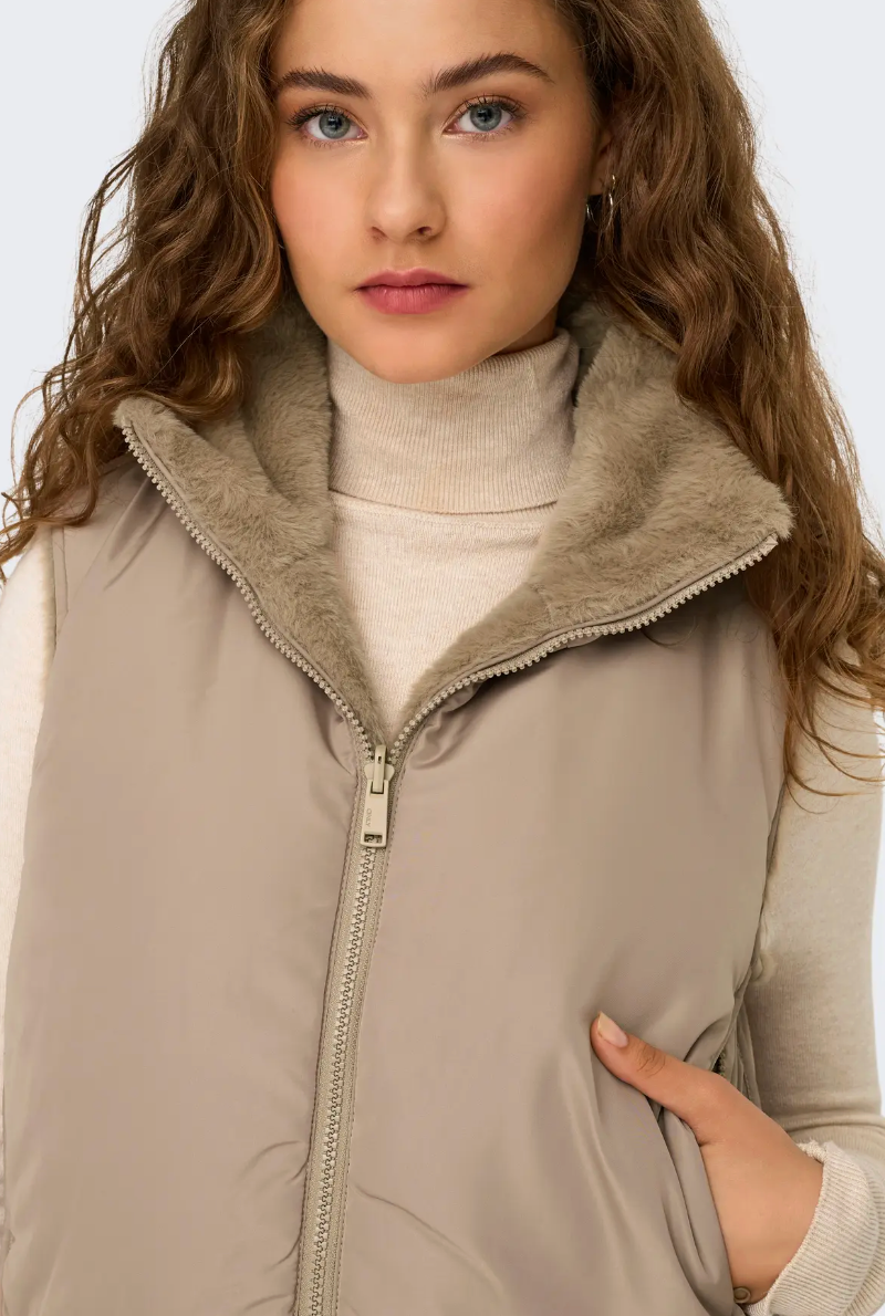 Only - Dana Faux Fur Vest