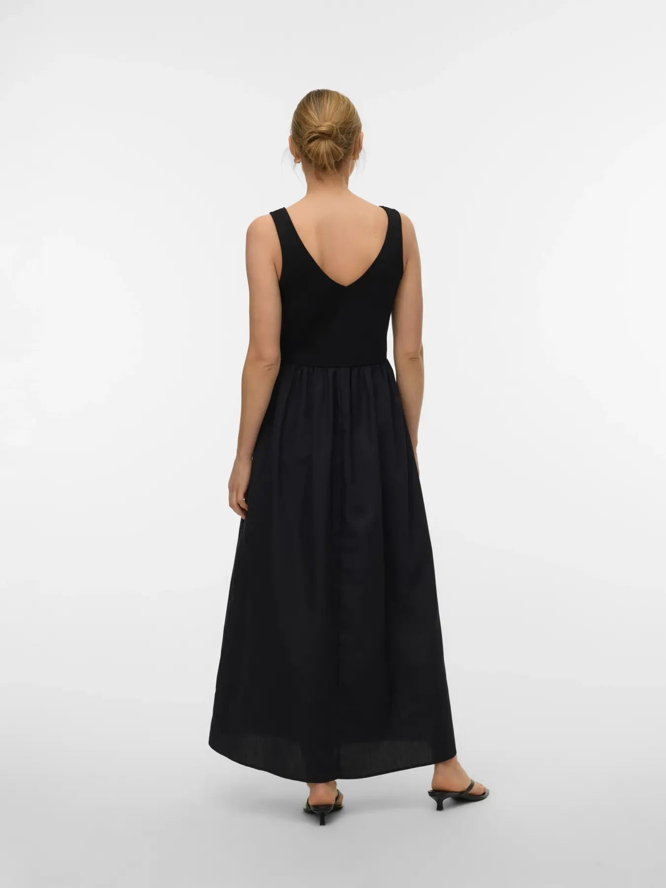 Vero Moda - Vally Effortless Midi Dress