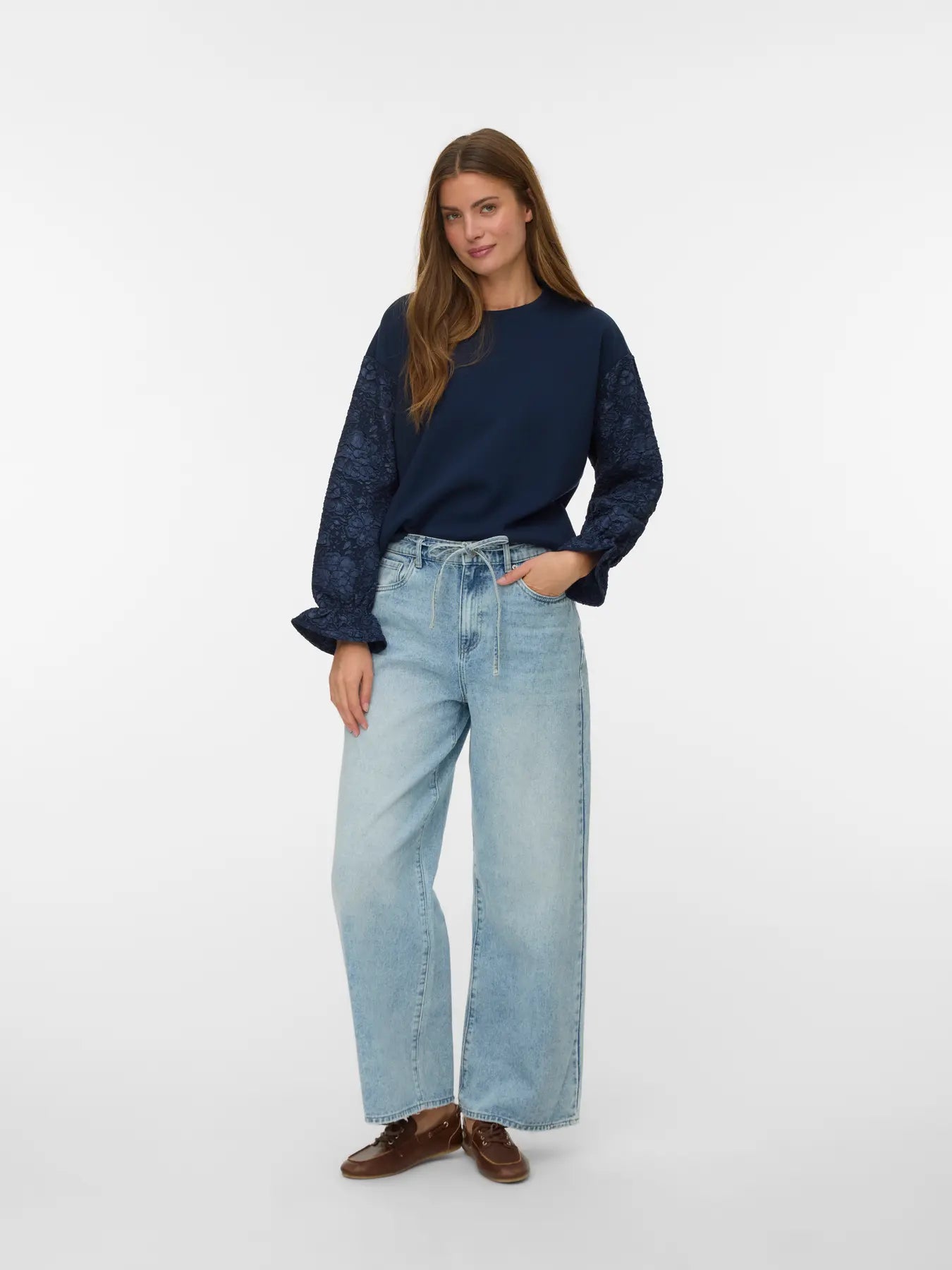 Vero Moda Wien Mid Rise Wide Belt Jeans