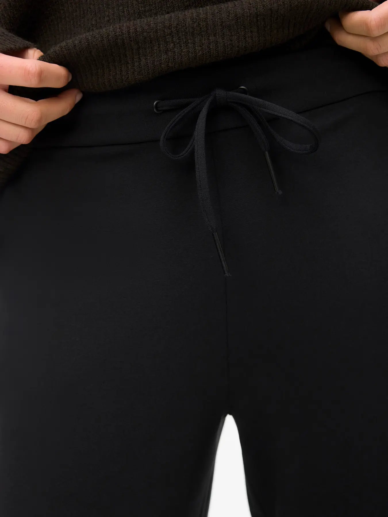 Vero Moda- Eva Mid Rise Wide Leg Pant