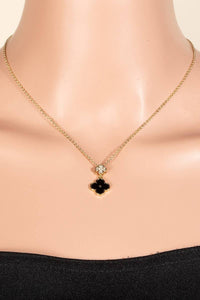 Shell Clover Charms Necklace