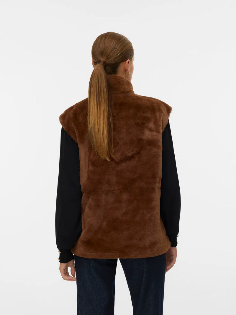 Vero Moda - Sonja Poppy Faux Fur Vest