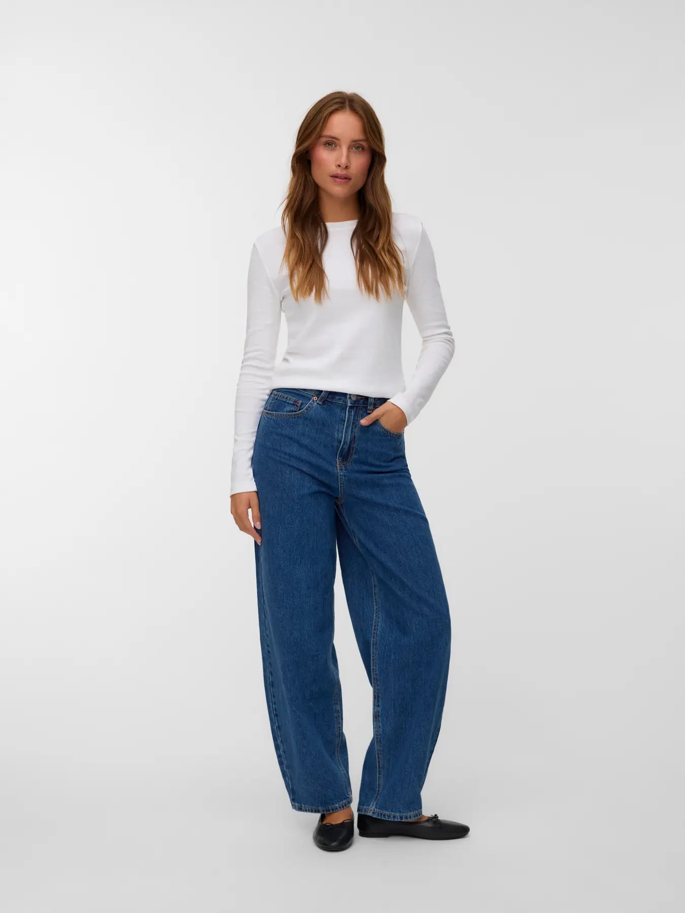 Vero Moda - Billie High Rise Barrel Ankle Jeans