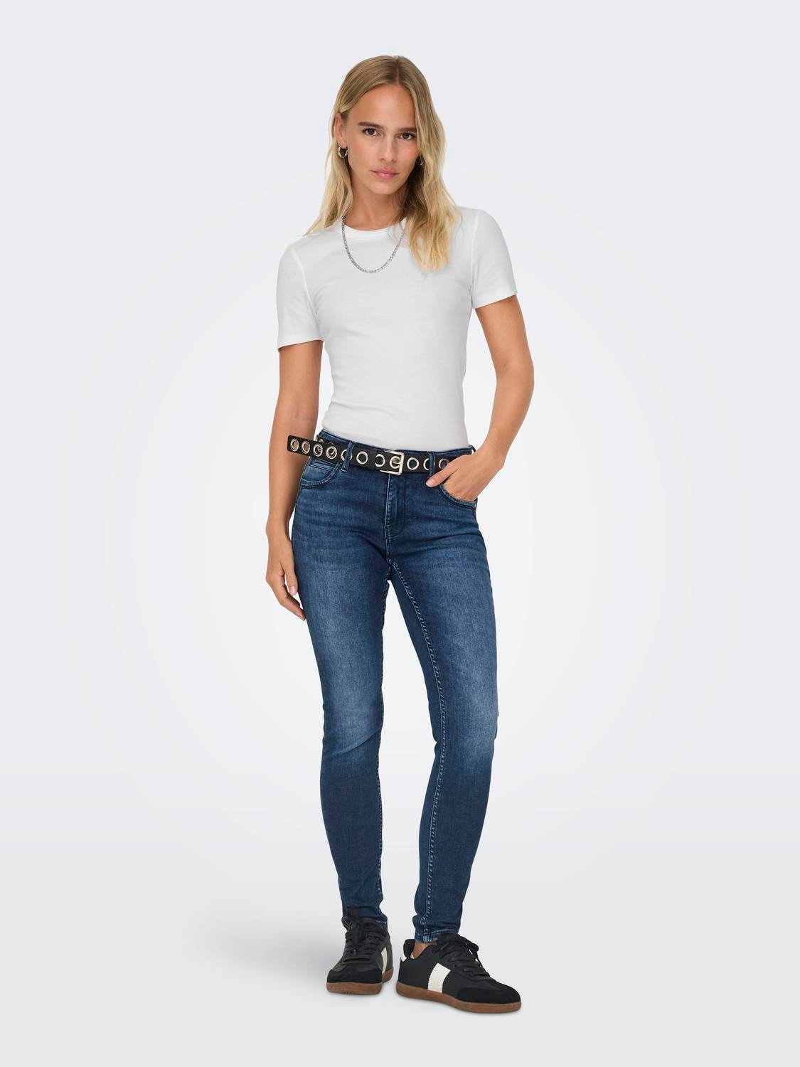 Only Easy O-Neck Tee