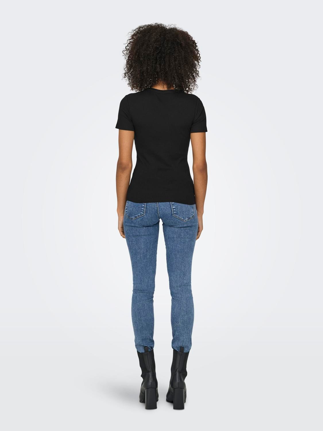Only Easy O-Neck Tee