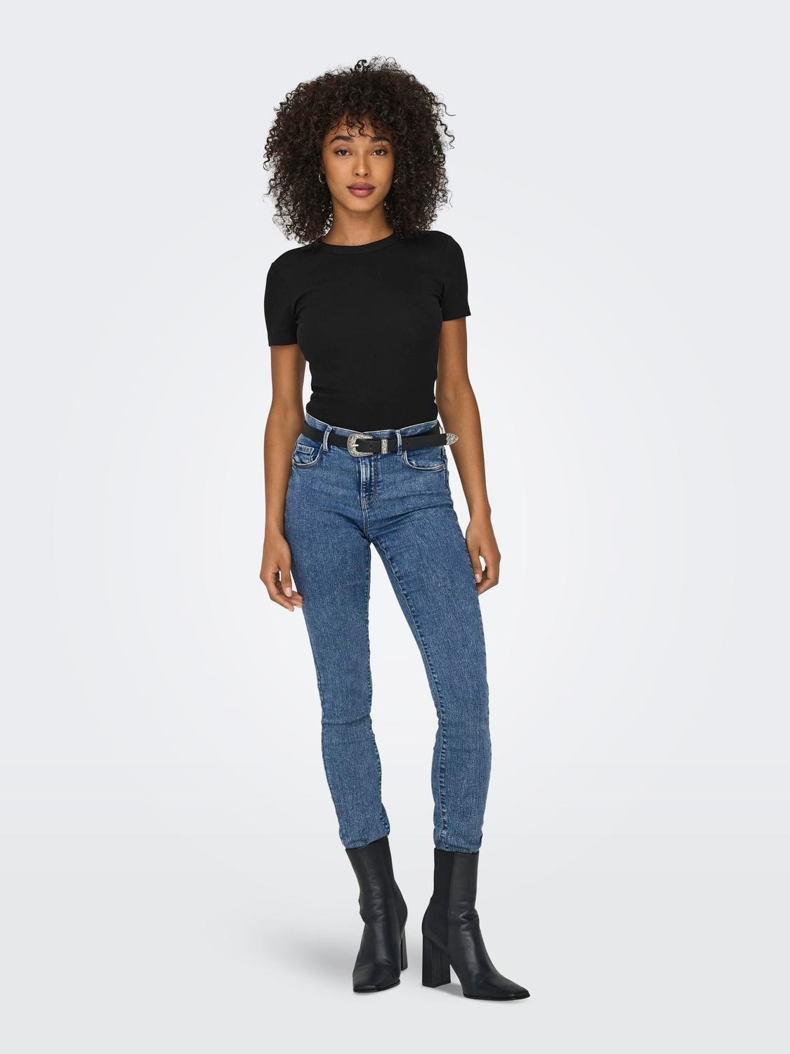 Only Easy O-Neck Tee