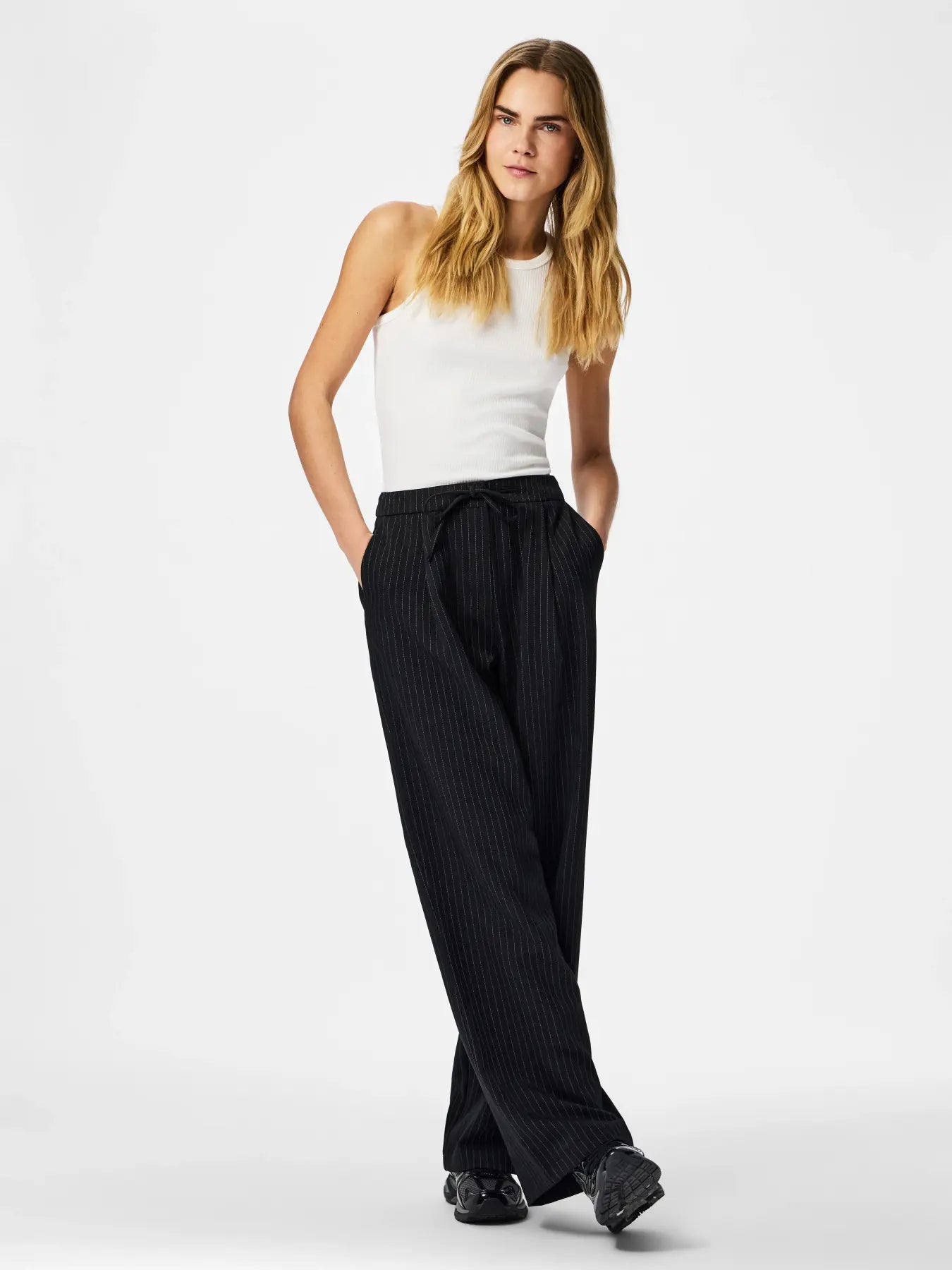 Pieces - Ruka Boxer Tank Top