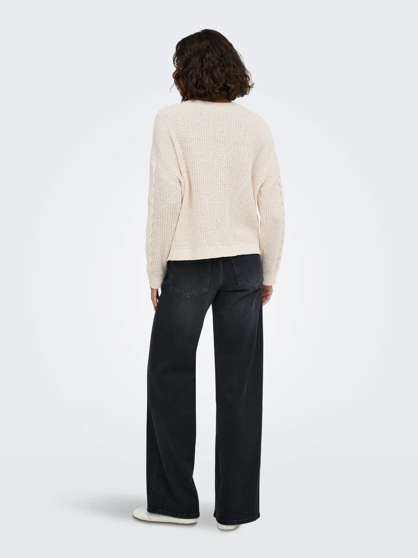 Only- Elly O-Neck Sweater
