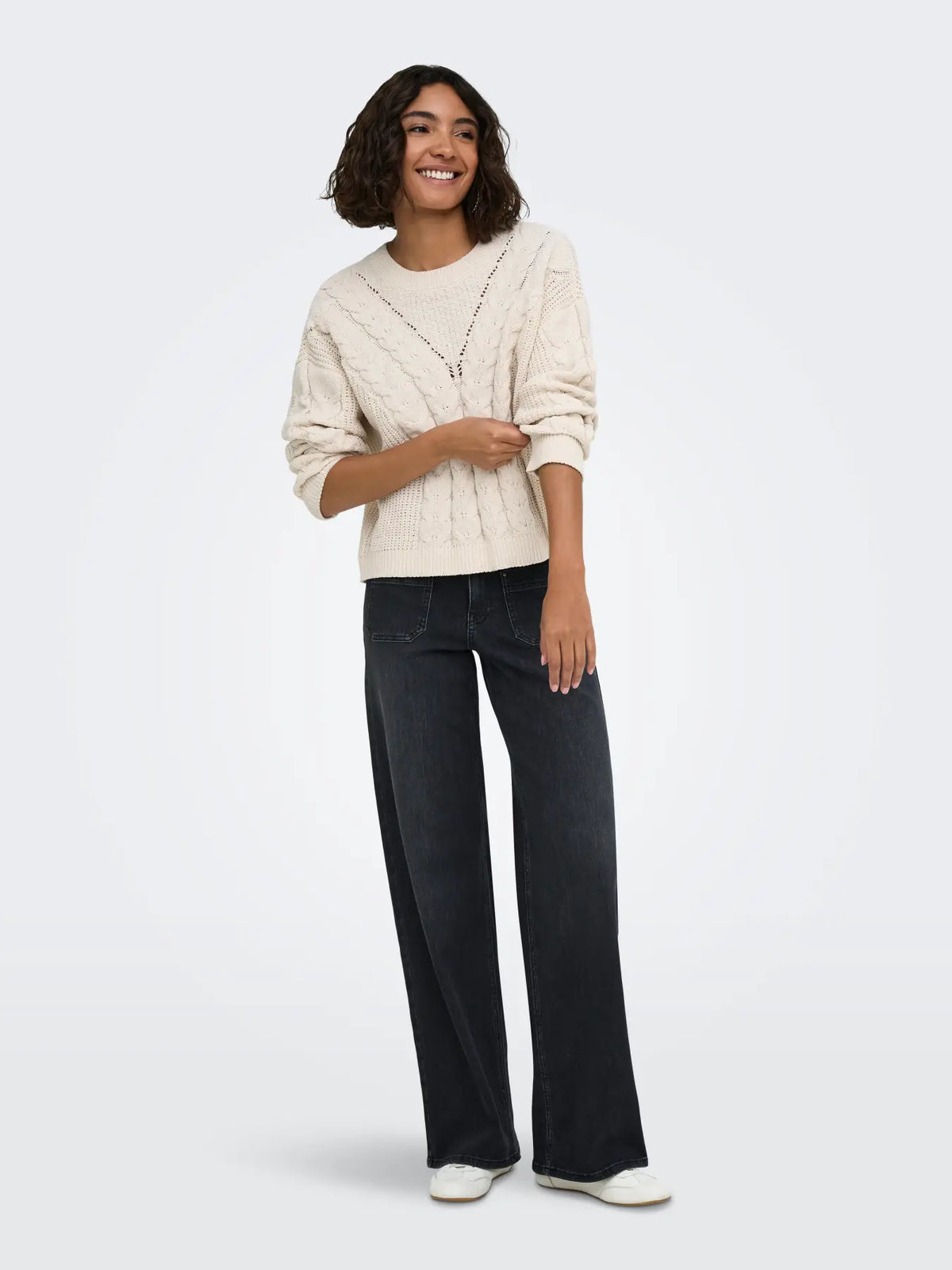 Only- Elly O-Neck Sweater