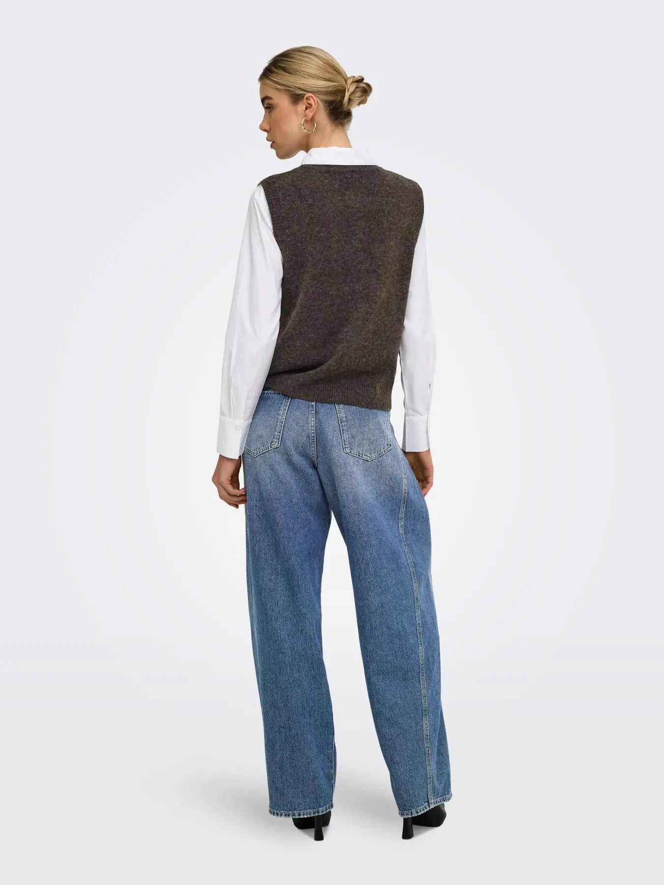 Only- Olivia Buttun-Up Knit Vest