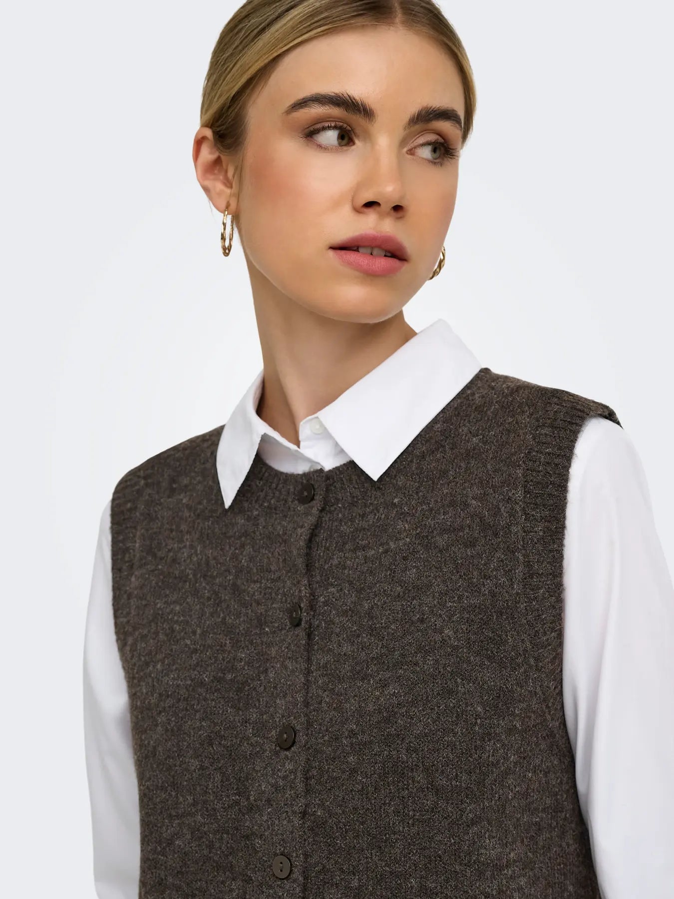 Only- Olivia Buttun-Up Knit Vest